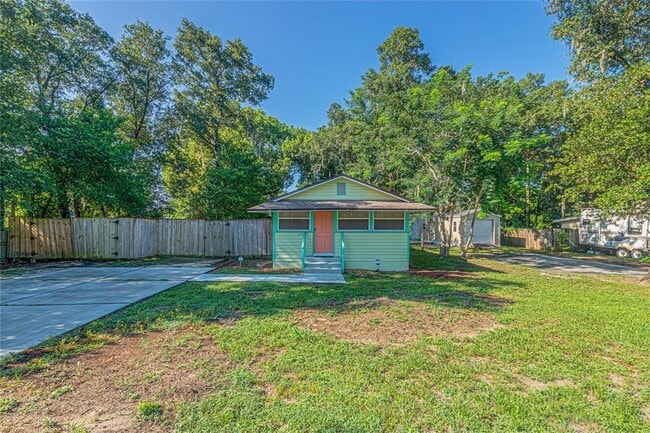 Building Photo - 1120 E Minnesota Ave