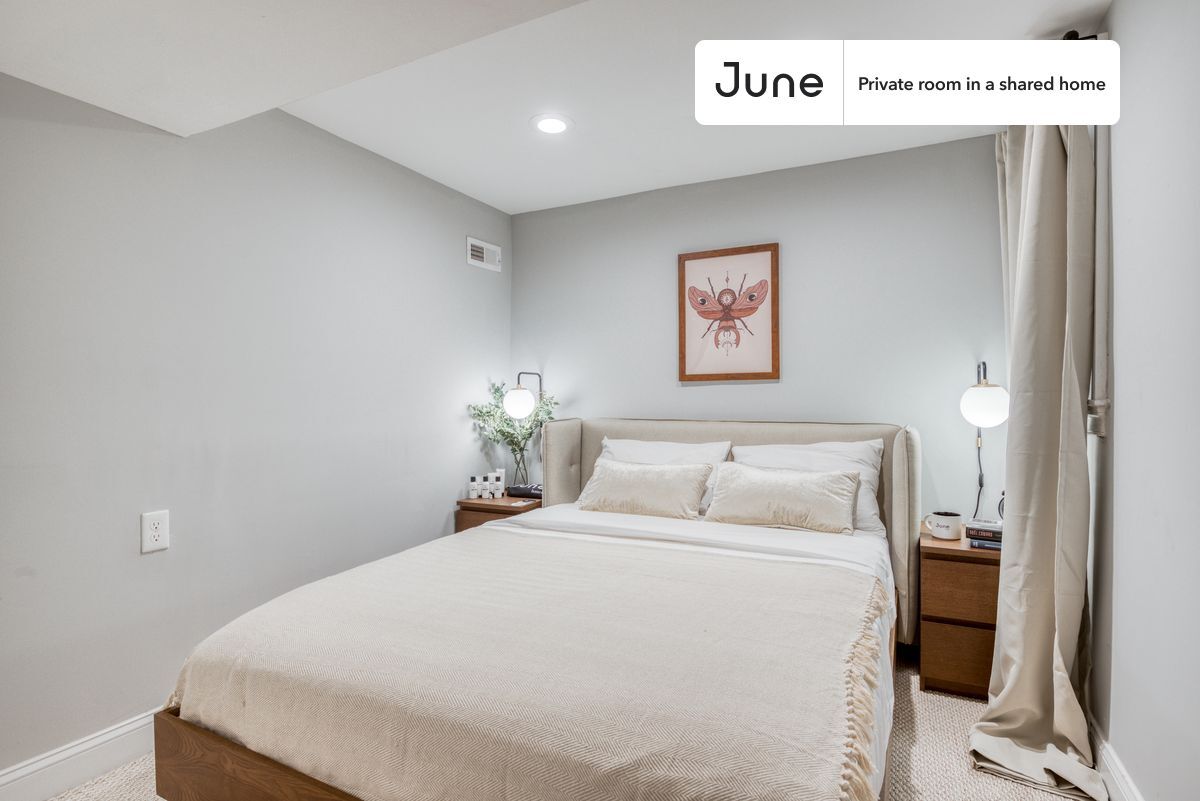 Room in Shared 4 bed/3.5 bath home - Room in Shared 4 bed/3.5 bath home