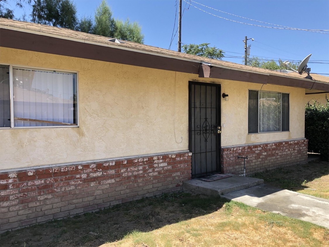 Primary Photo - 223 E Harding Ave