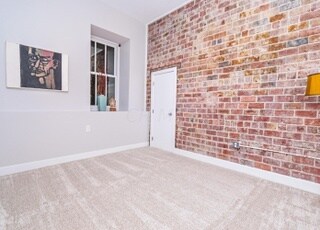 Foto del edificio - 1276 N High St