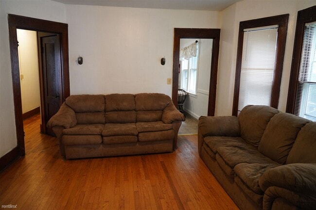 Building Photo - 1 br, 1 bath House - 916 Ackerman Avenue R...