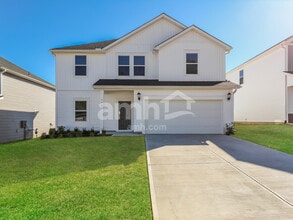 Building Photo - 790 Treeline Rd