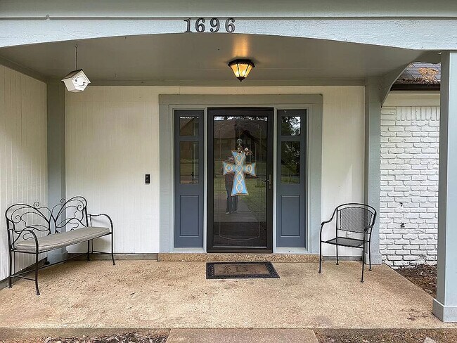 Entrance - 1696 Hapano Dr