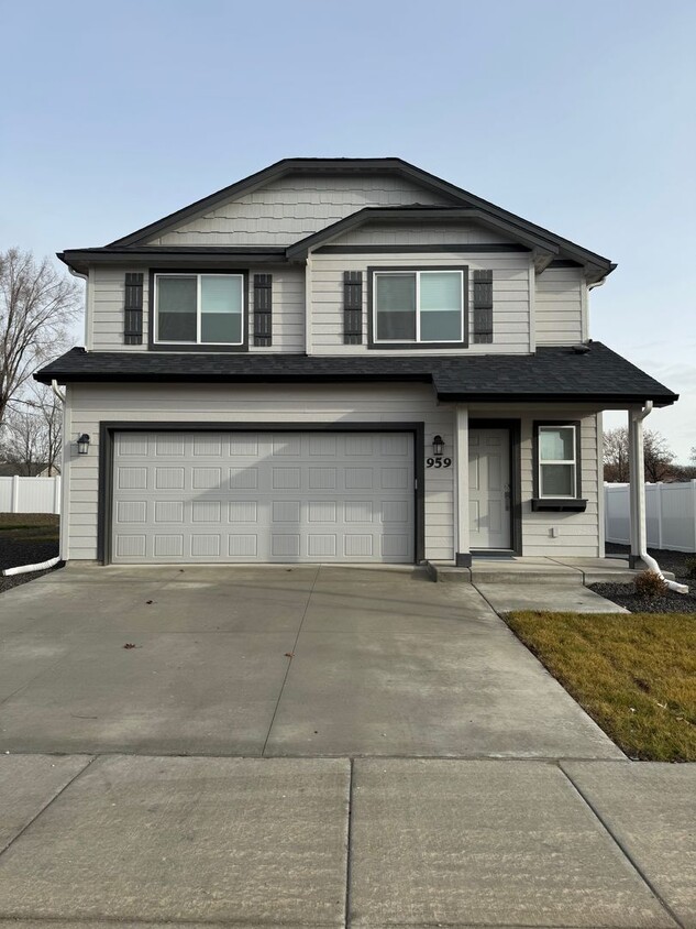 Primary Photo - Brand New Construction 3 Bed Home Move In ...