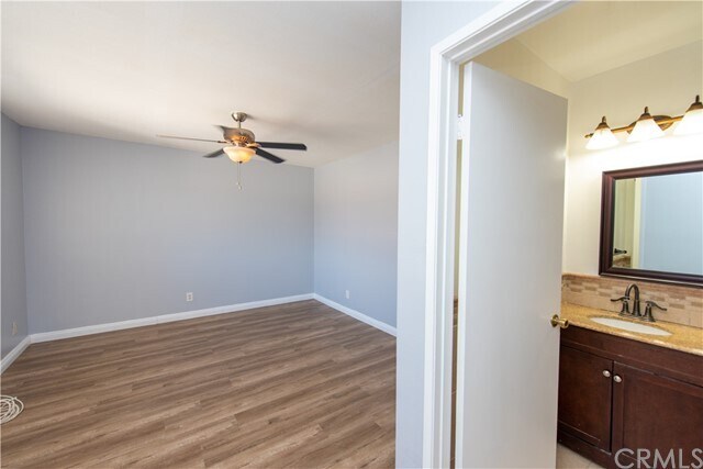 Foto del edificio - 4973 Avila Way