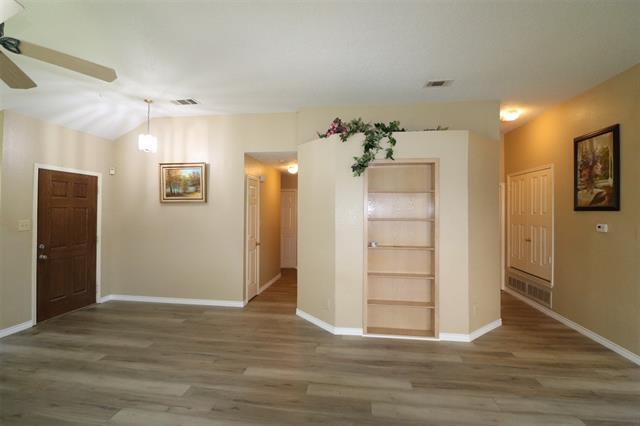 Building Photo - 2113 Wisteria Ct