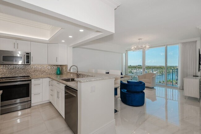 Foto del edificio - 3020 NE 32nd Ave