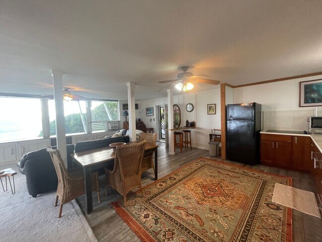 Foto del edificio - 1 bedroom with Kaneohe Bay Views & pool