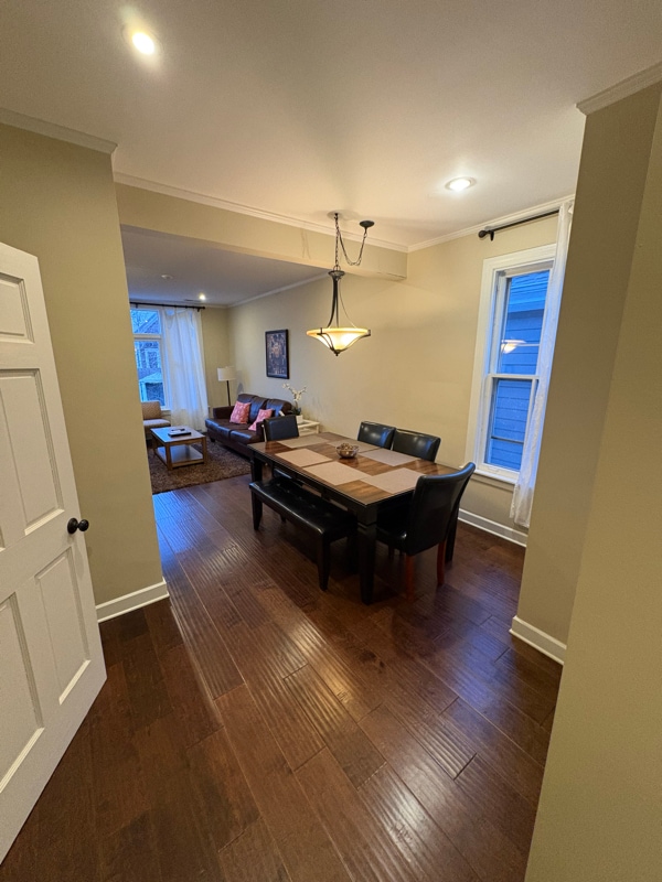 Photo - 3238 N Hoyne Ave Apartment