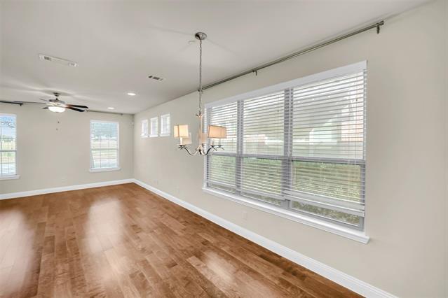 Foto del edificio - 3801 Quail Wood Dr