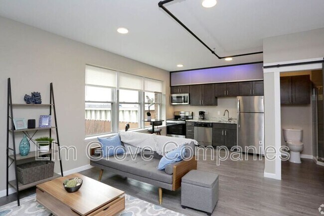 Foto del edificio - 922 Elm St