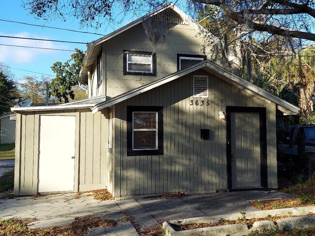 Building Photo - 3635 16th Ave S