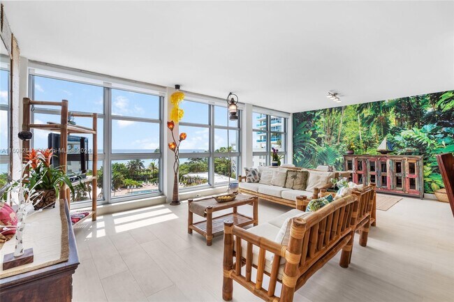 Building Photo - 5055 Collins Ave