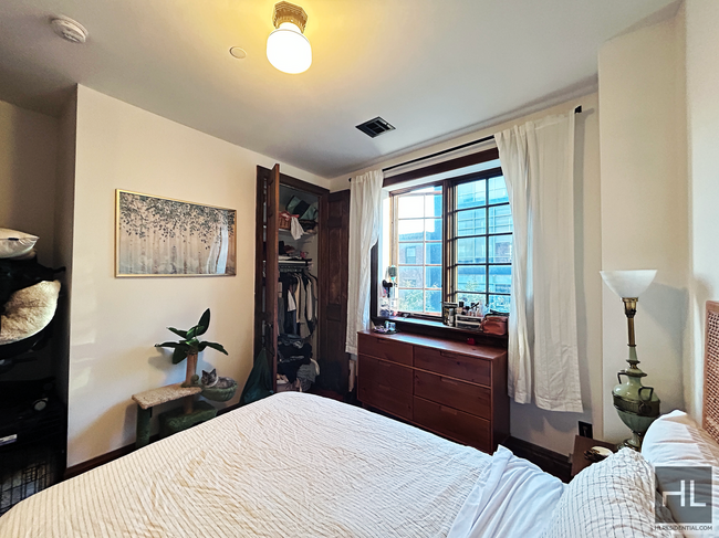 Foto del edificio - Modern 1BR in Williamsburg