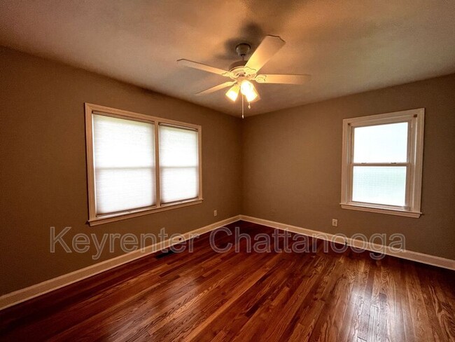 Building Photo - 545 Wando Dr