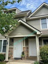 Building Photo - 94 Rotunda Cir