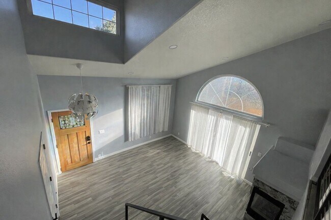 Foto del edificio - 4521 Gibraltar St