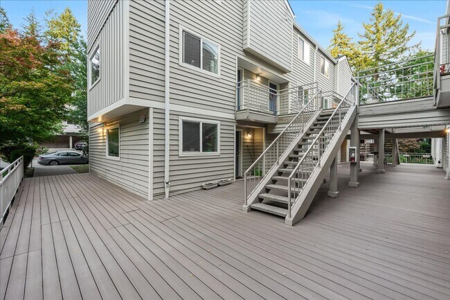 Foto del edificio - Modern 2-Bed / 2.5-Bath Condo Near OHSU — ...