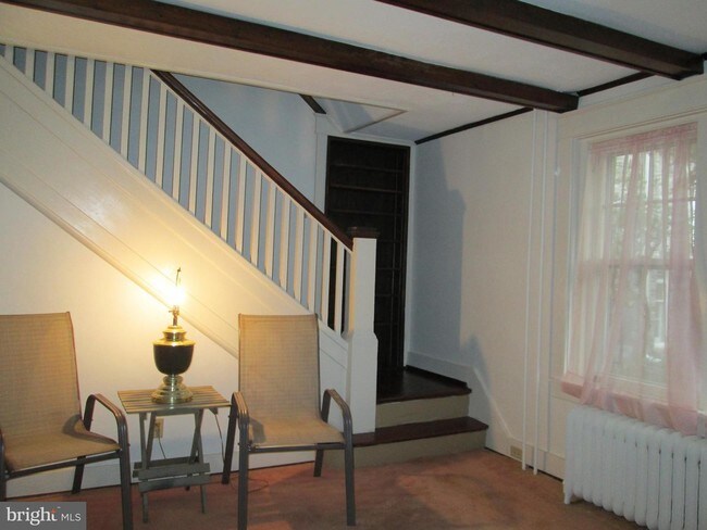 Building Photo - 107 Woodside Ave