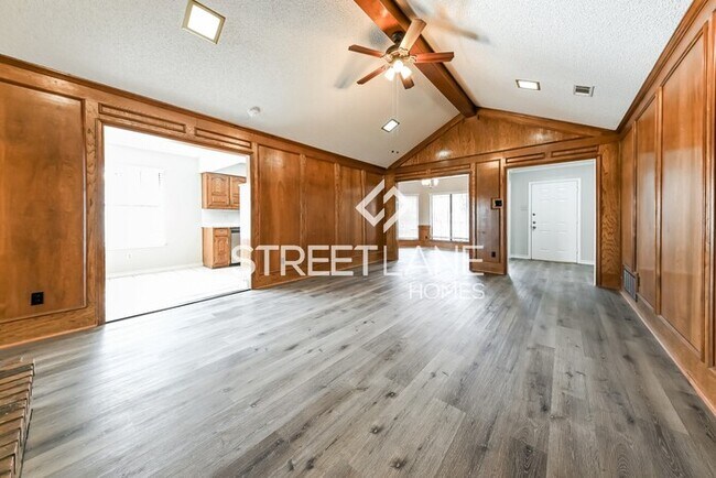 Building Photo - Charming 3 Bedroom in Ducanville!