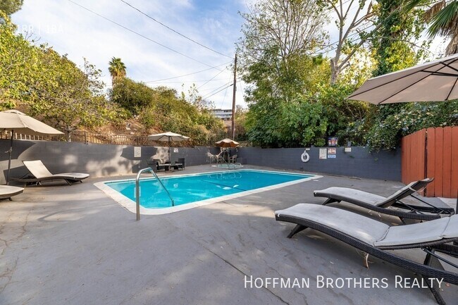 Foto del edificio - 4126 N Eagle Rock Blvd