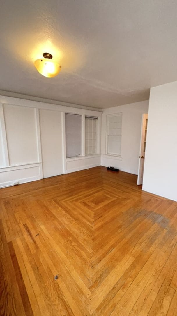 Building Photo - 2110 Walnut St