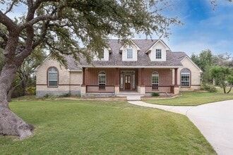 Building Photo - 2220 Comal Springs