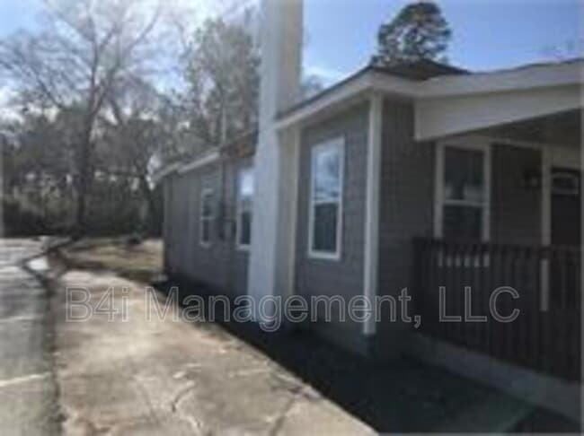 Building Photo - 471 Hammond Dr