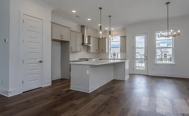 Foto del edificio - 625 Broadview Terrace NE