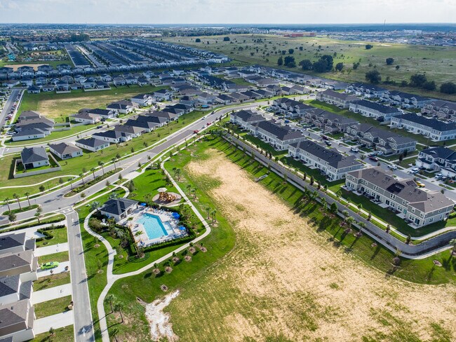 Building Photo - 9425 Westside Hls Dr