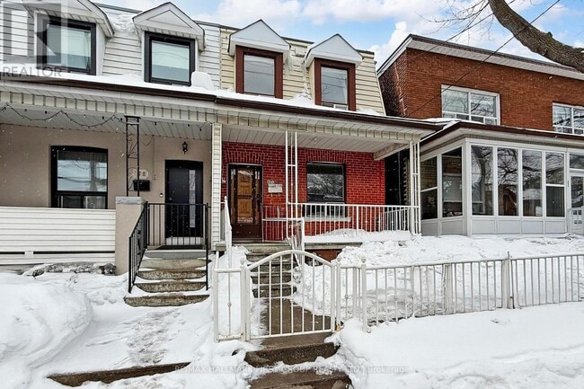 Building Photo - 480 Lansdowne Ave