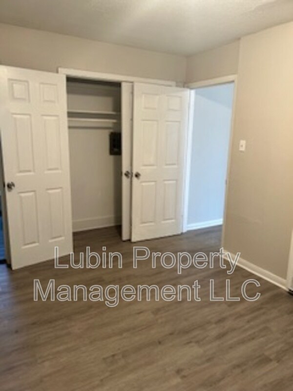 Building Photo - 1429 Court Ave