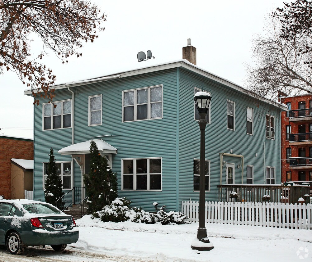 Primary Photo - 698 Hague Ave