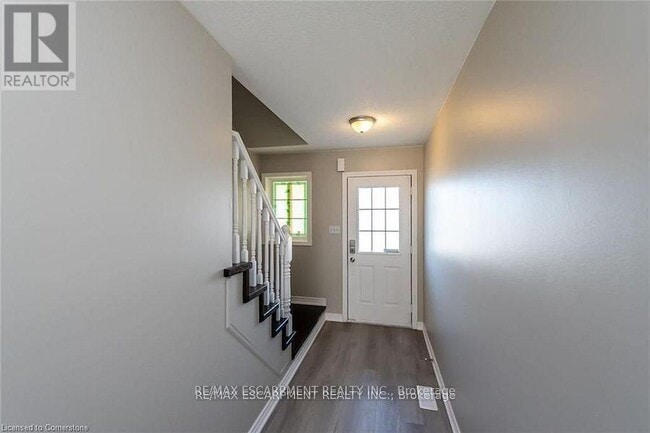 Photo du bâtiment - 626 Taylor Crescent