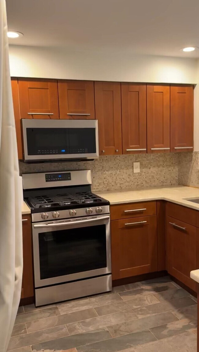 Foto del edificio - 766 Spinnaker Ct