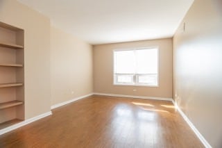 Foto del edificio - 5520 W Montrose Ave