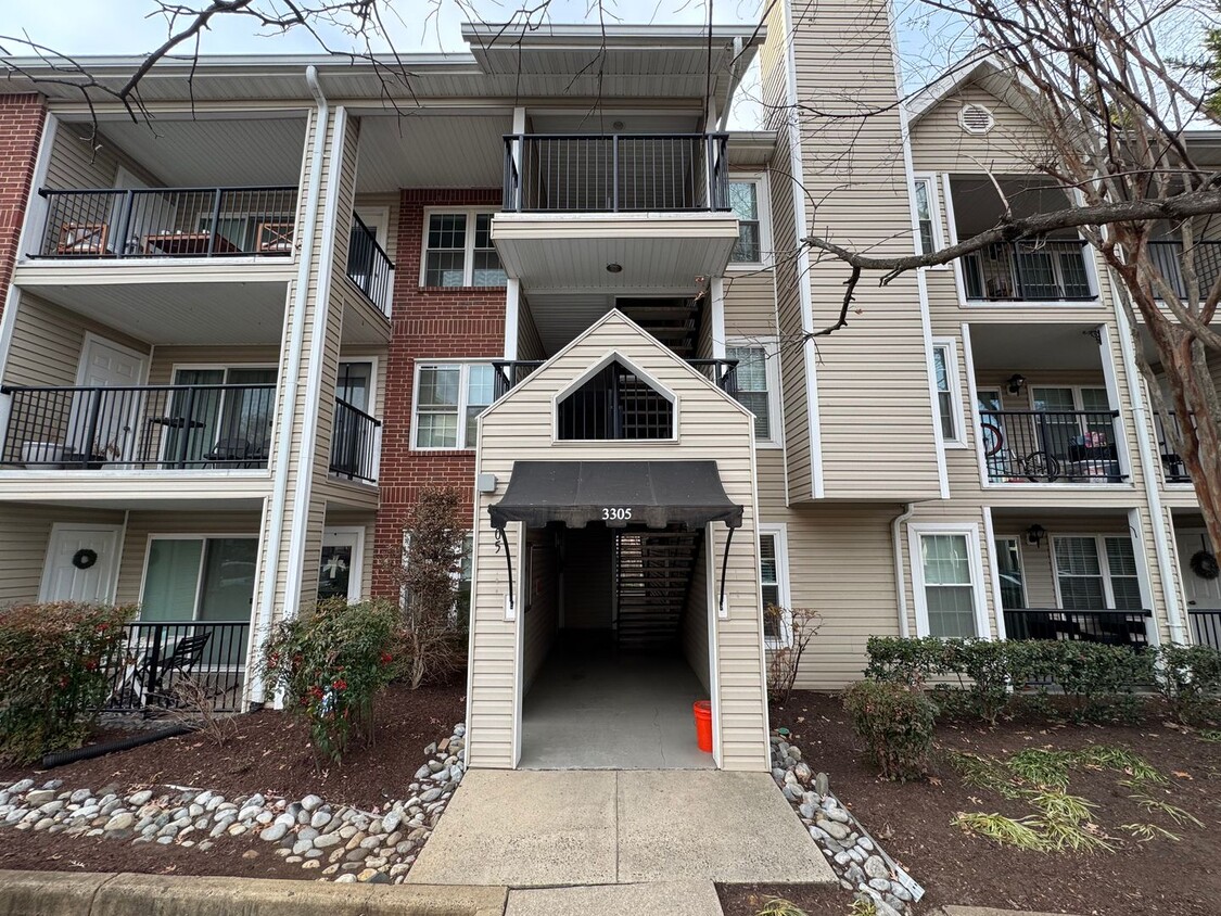 Bright And Cozy 2 Bed 2 Bath Condo In Vibrant Pointe At Park Center - Bright And Cozy 2 Bed 2 Bath Condo In Vibrant Pointe At Park Center