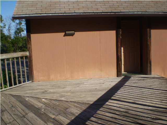 Building Photo - 337 Lewis St