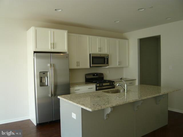Building Photo - 106 Bowery Ln