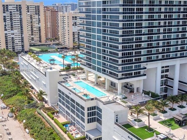 Photo - 1830 S Ocean Dr cu-2010 Apartment