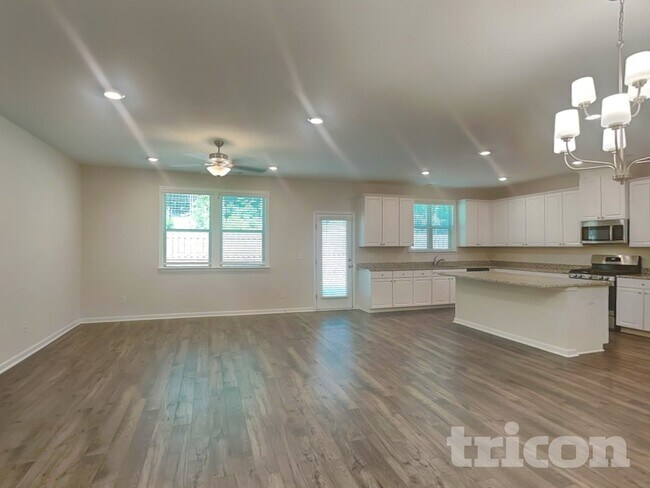 Foto del edificio - 196 Chapelcrest Ln