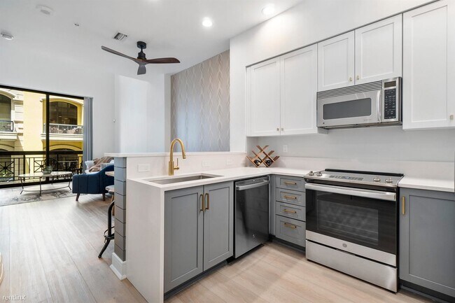 Foto del edificio - 1 br, 1.5 bath Condo - 801 S Olive Ave Uni...