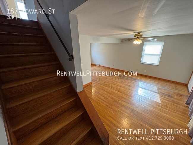 Foto del edificio - 2 Bedroom Home in Penn Hills