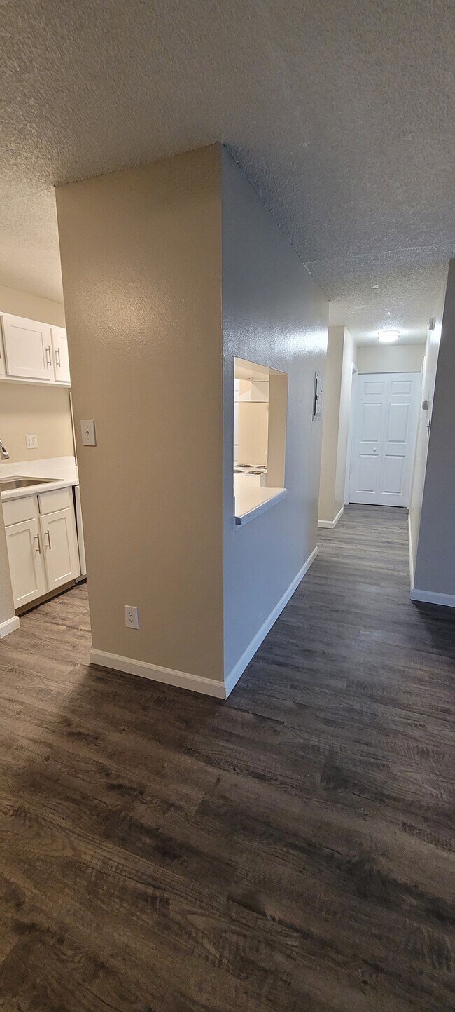 Peak View 1205 S Chelton Rd Colorado Springs, CO Apartments for