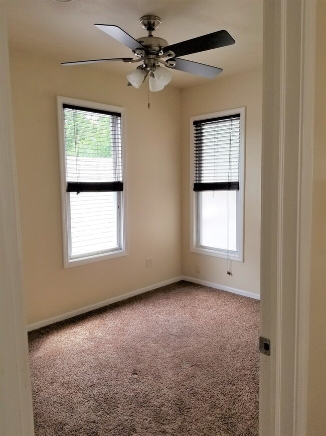 Building Photo - Clark - 2106-08 N 1st St