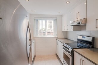 Building Photo - 3435 Rue Drummond