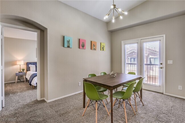 Foto del edificio - 1587 Rusty Ridge Ln