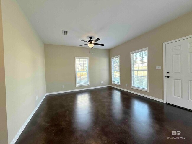 Foto del edificio - 33071 Stables Dr E