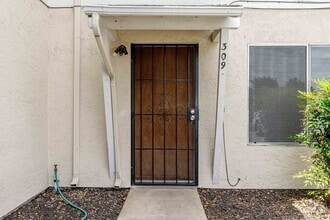 Building Photo - 307-313 Almond Ave