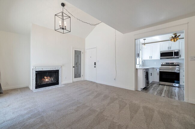 Foto del edificio - Updated 1 bed 1 Bath Scottsdale Ranch Condo - Available Now!